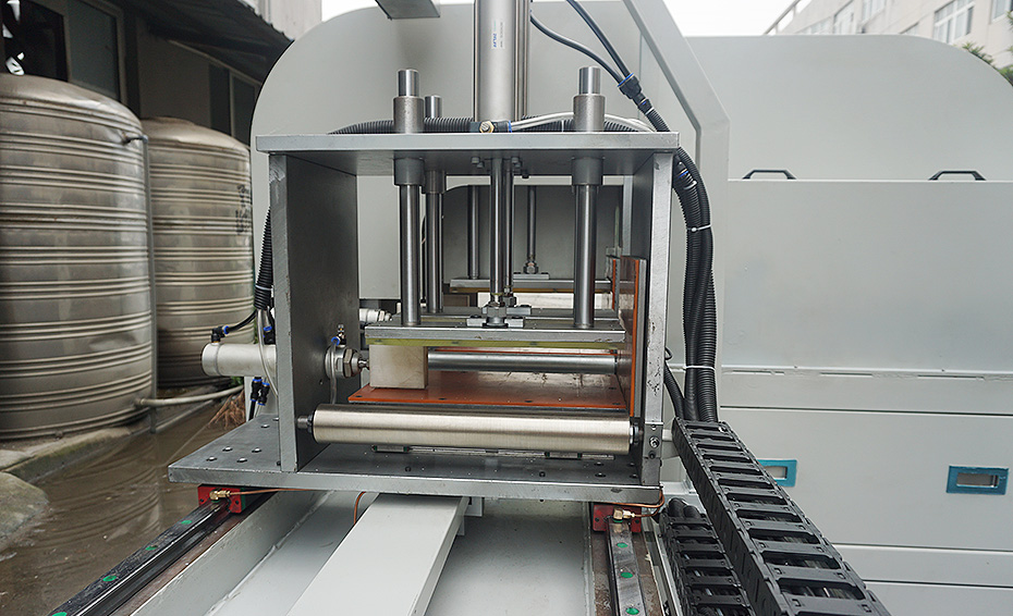 大型鋁型材切割機